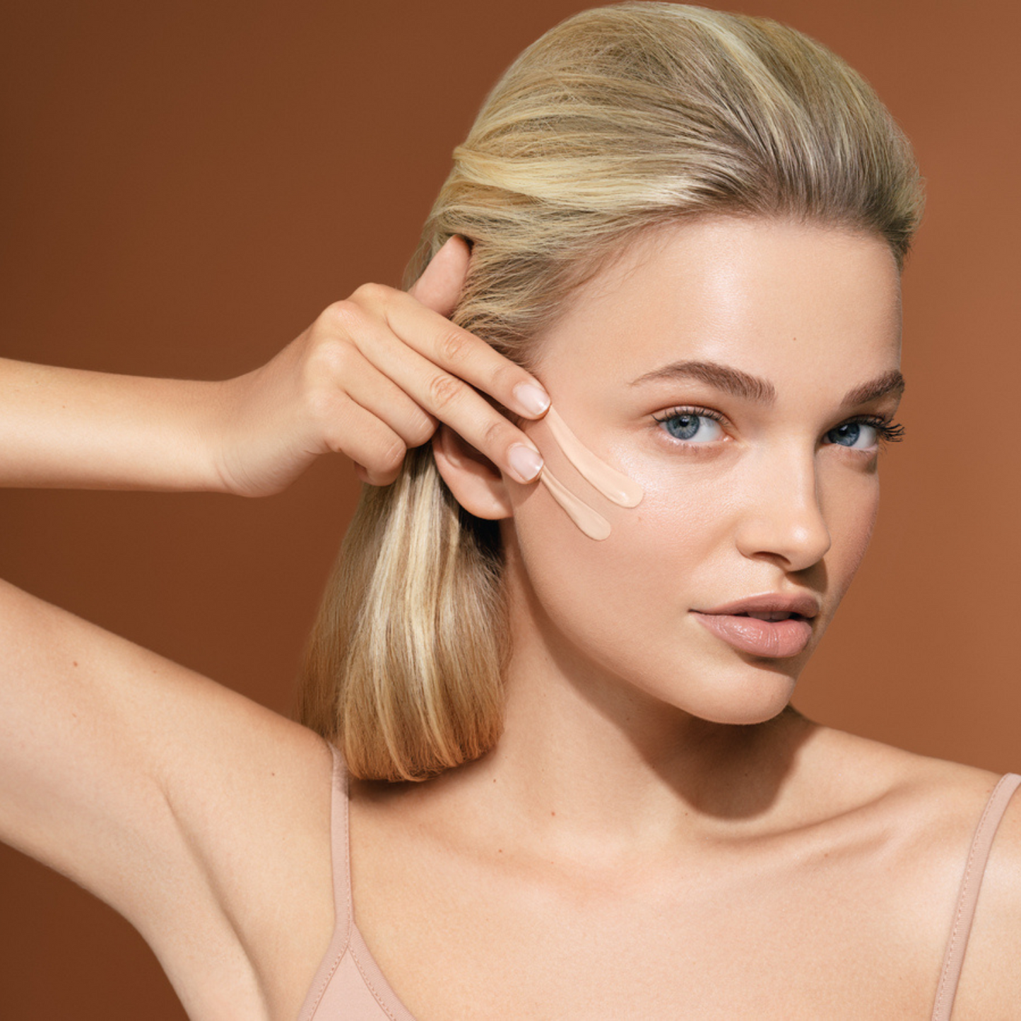 Nu Skin Nu Colour Bioadaptive BB+ Skin Loving Foundation - Verzorgende en Dekkende Make-up met SPF